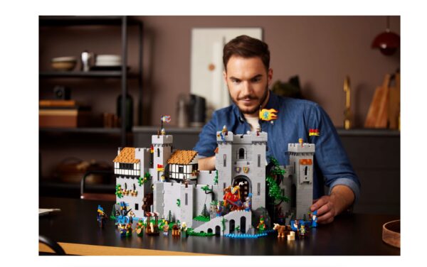 LEGO iCONS - Burg der Löwenritter