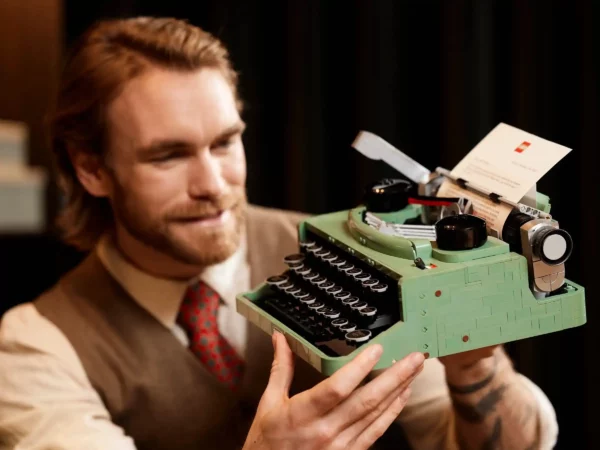 LEGO IDEAS Schreibmaschine (21327)